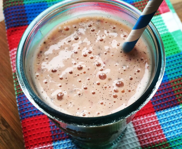 Perfect Peach & Strawberry Kefir Smoothie with Chia